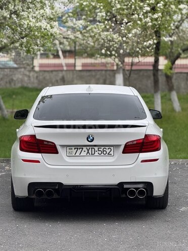 BMW 528 2013, 302,000 km - 2.0 l - Zaqatala