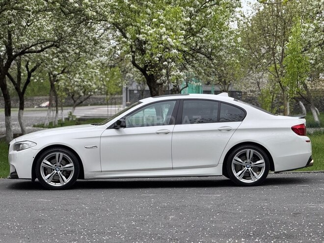 BMW 528 2013, 302,000 km - 2.0 l - Zaqatala