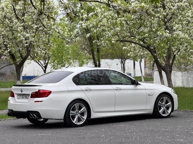 BMW 528 2013, 302,000 km - 2.0 l - Zaqatala