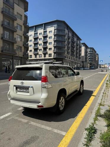Toyota Land Cruiser Prado 2012, 276,000 km - 2.7 л - Bakı
