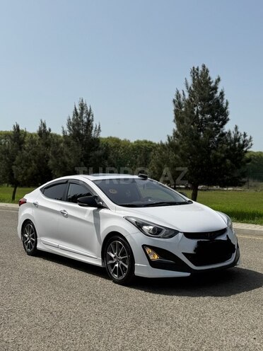 Hyundai Avante 2013, 225,000 km - 1.6 l - Masallı