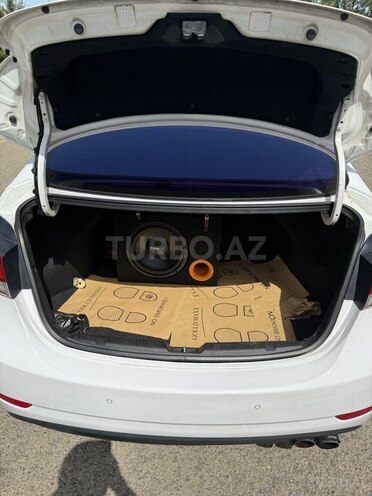 Hyundai Avante 2013, 225,000 km - 1.6 l - Masallı