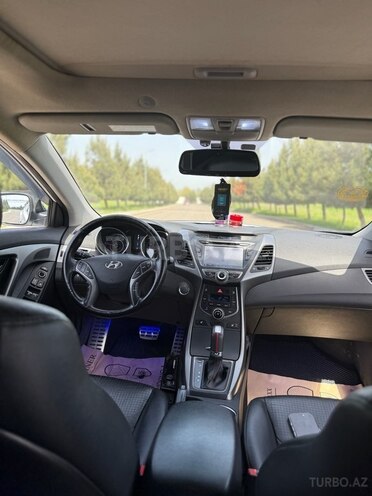 Hyundai Avante 2013, 225,000 km - 1.6 l - Masallı