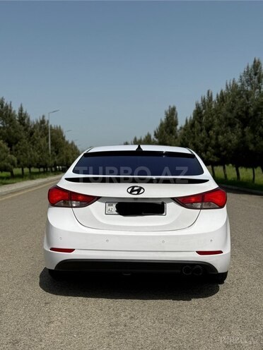 Hyundai Avante 2013, 225,000 km - 1.6 l - Masallı