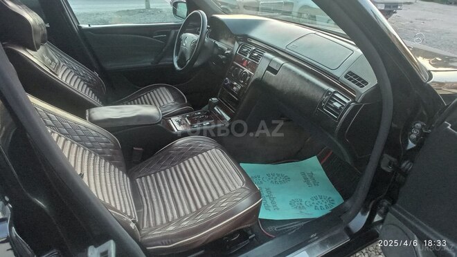 Mercedes E 220 d 1999, 356,000 km - 2.2 l - Bakı