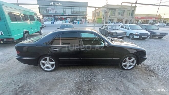 Mercedes E 220 d 1999, 356,000 km - 2.2 l - Bakı