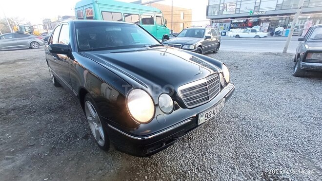 Mercedes E 220 d 1999, 356,000 km - 2.2 l - Bakı