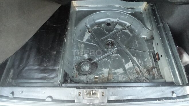Mercedes E 220 d 1999, 356,000 km - 2.2 l - Bakı