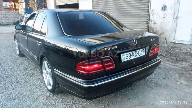 Mercedes E 220 d 1999, 356,000 km - 2.2 l - Bakı