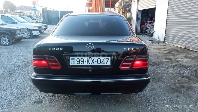 Mercedes E 220 d 1999, 356,000 km - 2.2 l - Bakı