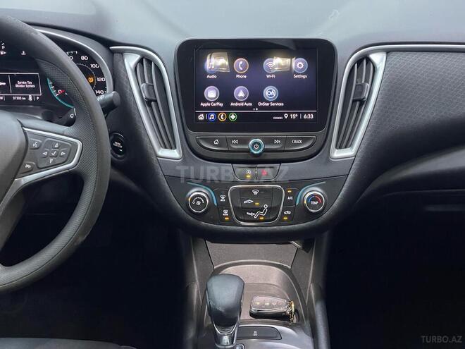 Chevrolet Malibu-12