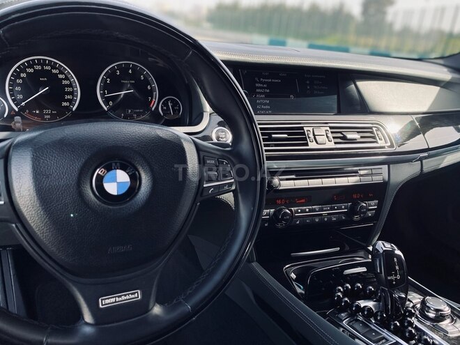 BMW 750 2011, 239,350 km - 4.4 l - Bakı