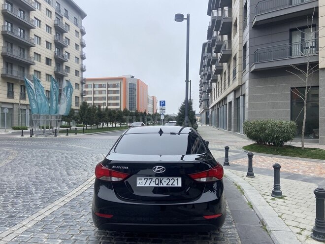 Hyundai Elantra 2015, 127,000 km - 1.8 л - Bakı