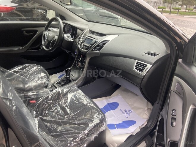 Hyundai Elantra 2015, 127,000 km - 1.8 л - Bakı