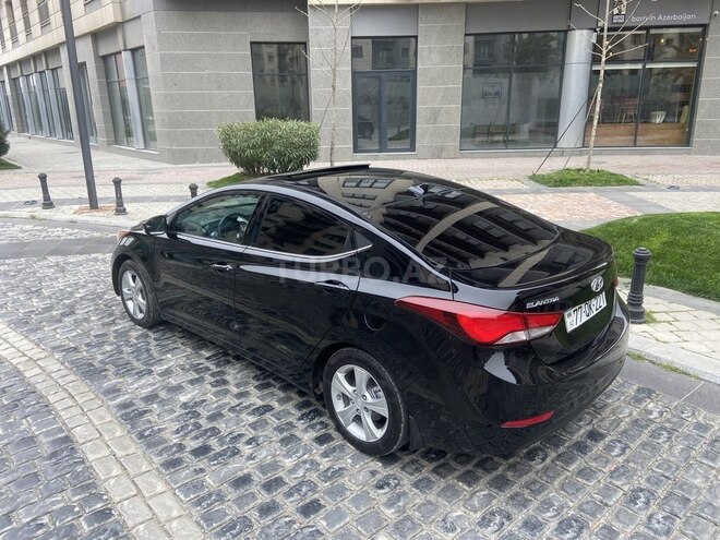 Hyundai Elantra 2015, 127,000 km - 1.8 л - Bakı