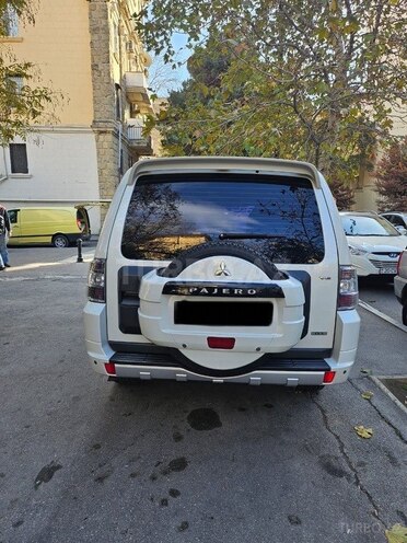 Mitsubishi Pajero 2010, 180,000 km - 3.5 л - Bakı