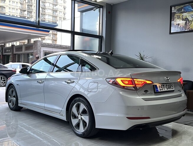 Hyundai Sonata-7