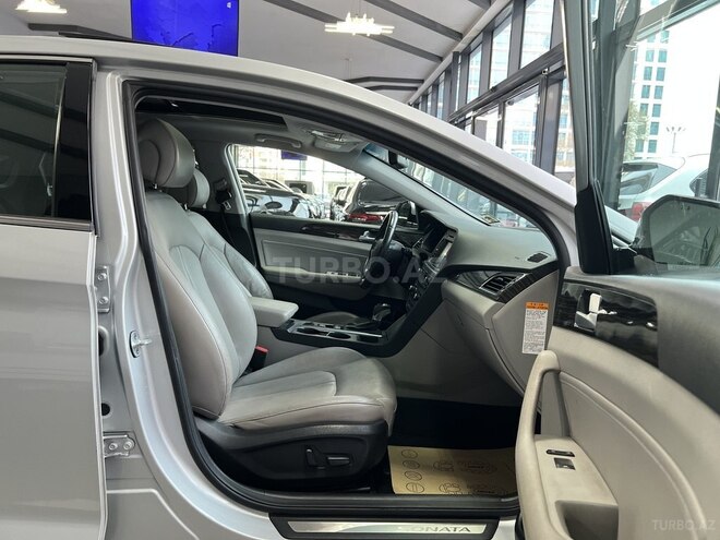 Hyundai Sonata-10