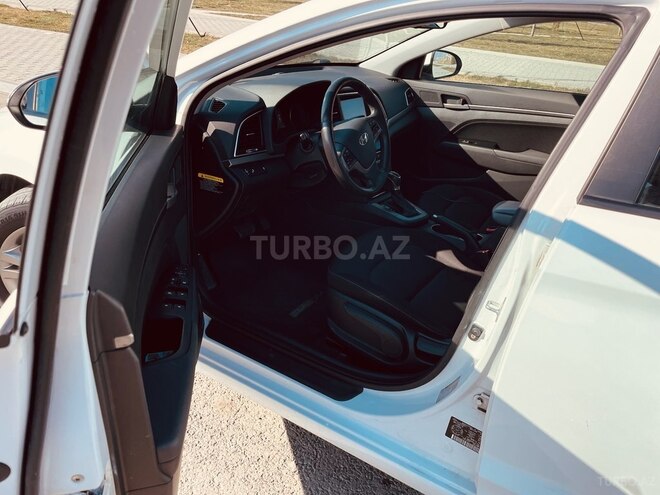 Hyundai Elantra 2016, 224,000 km - 2.0 l - Bakı