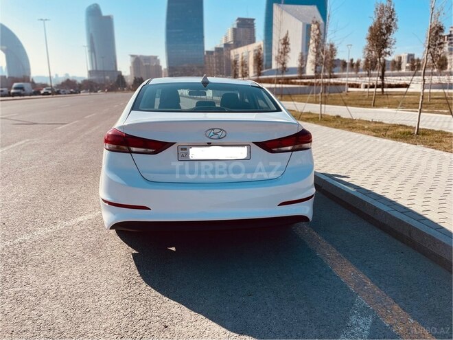 Hyundai Elantra 2016, 224,000 km - 2.0 l - Bakı