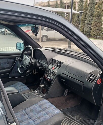 Mercedes C 200 1996, 499,569 km - 2.0 л - Quba