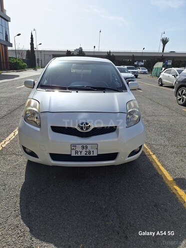 Toyota Yaris 2010, 189,000 km - 1.3 л - Bakı