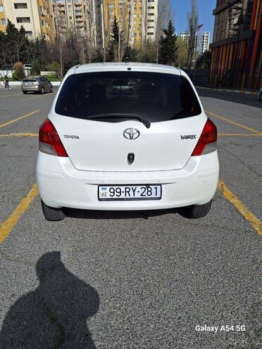 Toyota Yaris 2010, 189,000 km - 1.3 л - Bakı
