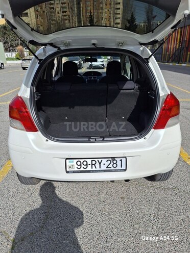 Toyota Yaris 2010, 189,000 km - 1.3 л - Bakı