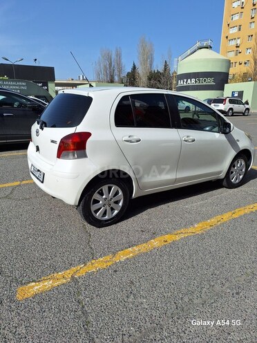 Toyota Yaris 2010, 189,000 km - 1.3 л - Bakı