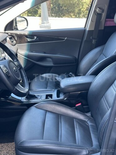 Kia Sorento-7