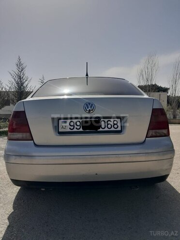 Volkswagen Bora 2000, 330,000 km - 2.0 l - Bakı