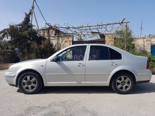 Volkswagen Bora 2000, 330,000 km - 2.0 l - Bakı