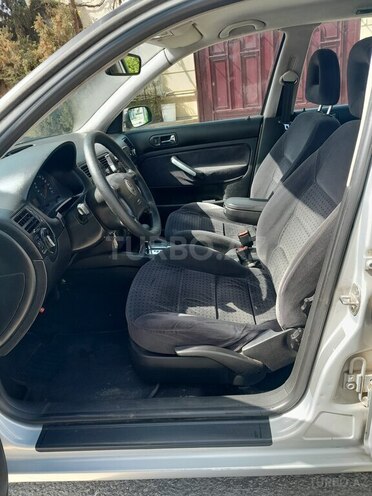 Volkswagen Bora 2000, 330,000 km - 2.0 l - Bakı