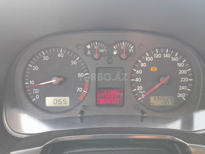 Volkswagen Bora 2000, 330,000 km - 2.0 l - Bakı