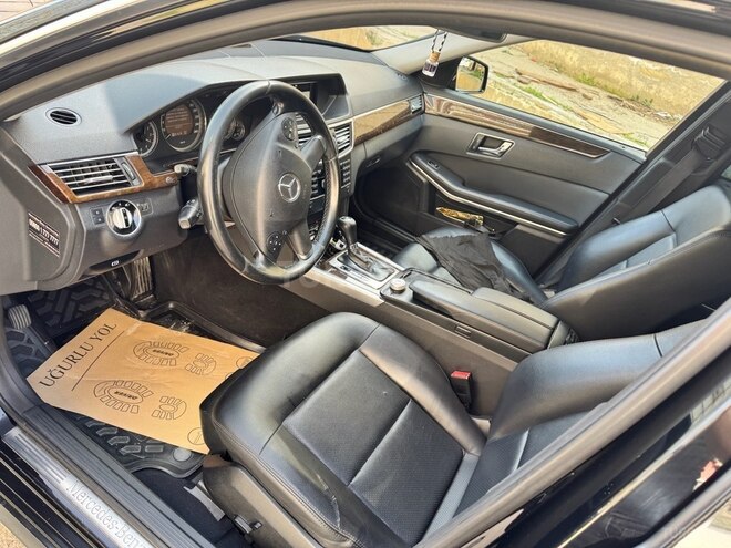 Mercedes E 220 d 2010, 303,000 km - 2.2 l - Bakı