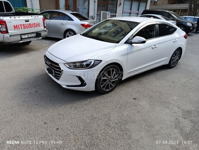 Hyundai Elantra 2018, 128,000 km - 1.6 l - Bakı