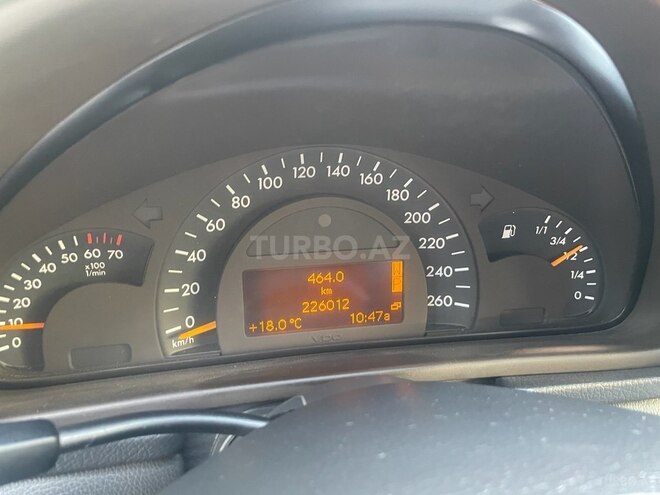 Mercedes C 200 2000, 226,000 km - 2.0 л - Bakı