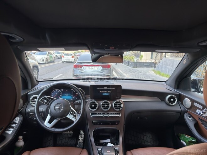 Mercedes GLC 300 4MATIC 2021, 70,000 km - 2.0 l - Bakı