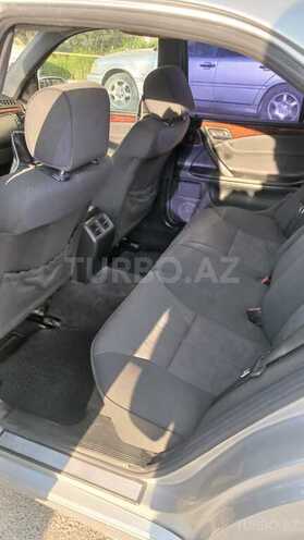 Mercedes E 270 2001, 520,000 km - 2.7 l - Bakı