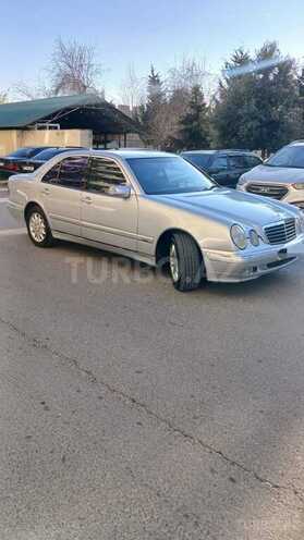 Mercedes E 270 2001, 520,000 km - 2.7 l - Bakı