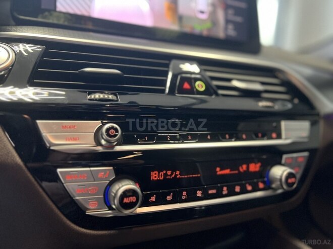 BMW 520 2023, 26,000 km - 2.0 l - Bakı