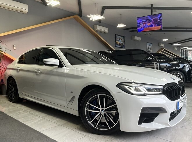 BMW 520 2023, 26,000 km - 2.0 l - Bakı