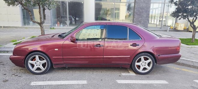 Mercedes E 240 1997, 346,000 km - 2.4 l - Bakı