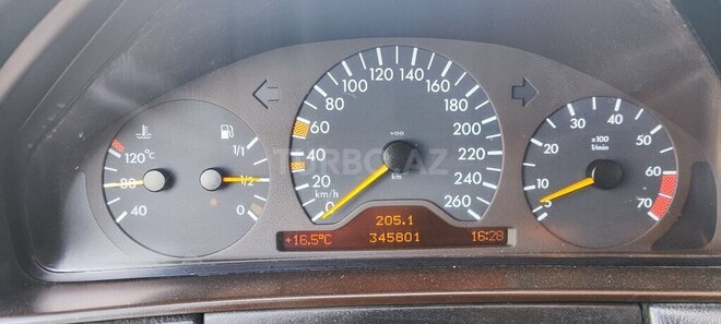 Mercedes E 240 1997, 346,000 km - 2.4 l - Bakı