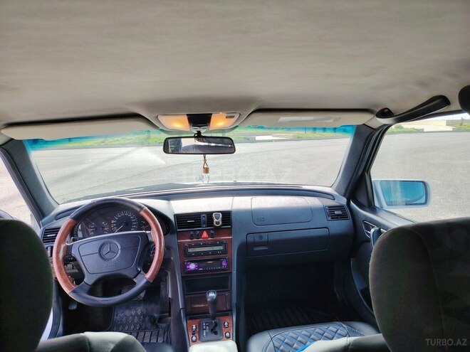 Mercedes C 240 1998, 433,000 km - 2.4 l - Neftçala