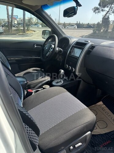 Nissan X-Trail 2012, 550,000 km - 2.5 l - Bakı