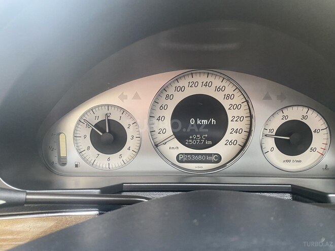 Mercedes E 220 d 2008, 253,000 km - 2.2 л - Bakı