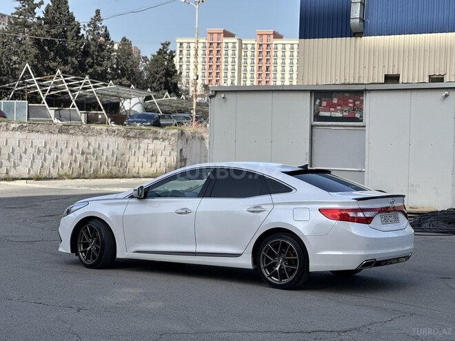 Hyundai Grandeur 2015, 212,000 km - 2.2 л - Tovuz