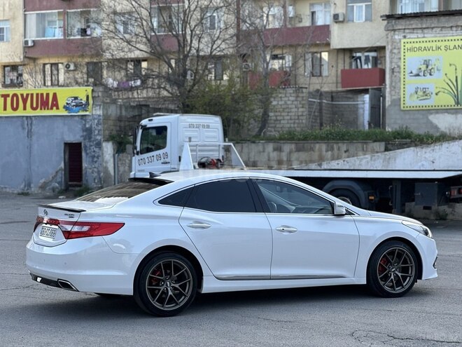 Hyundai Grandeur 2015, 212,000 km - 2.2 л - Tovuz