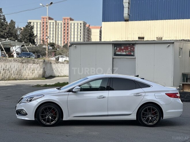 Hyundai Grandeur 2015, 212,000 km - 2.2 л - Tovuz
